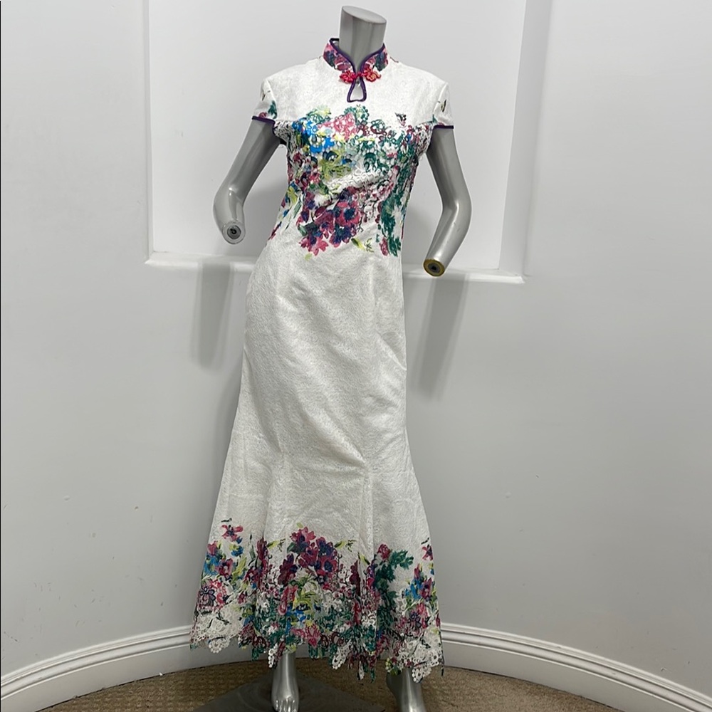 Unbranded Embellished White Sheath Maxi Dress with Mandarin Collar